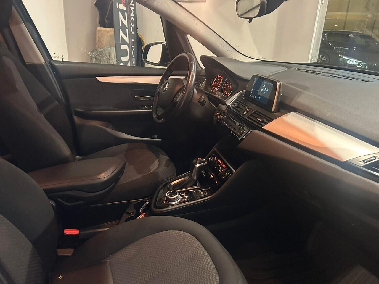 Bmw 2er Active Tourer 218d Luxury