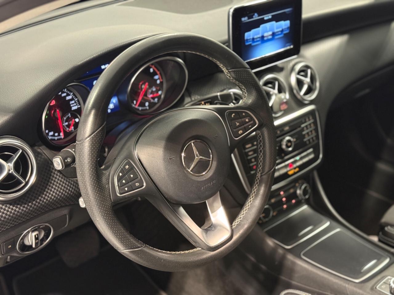Mercedes-benz A180d Sport auto FULL LED! PELLE! EURO 6!