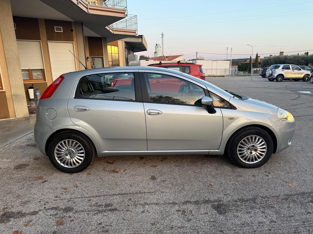 Fiat Grande Punto 1.3 MJT 75 CV 5 porte Active