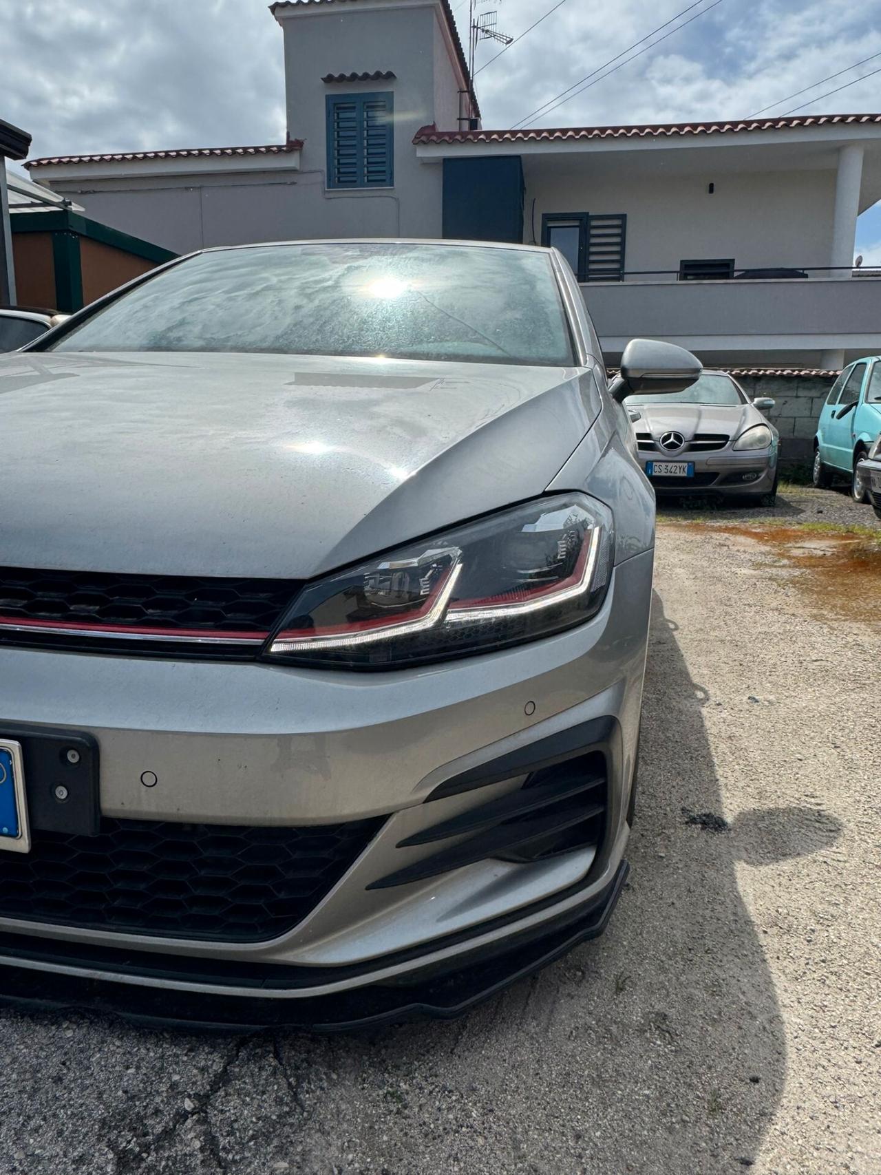Volkswagen Golf GTI Performance 2.0 245 CV TSI DSG 5p. BMT