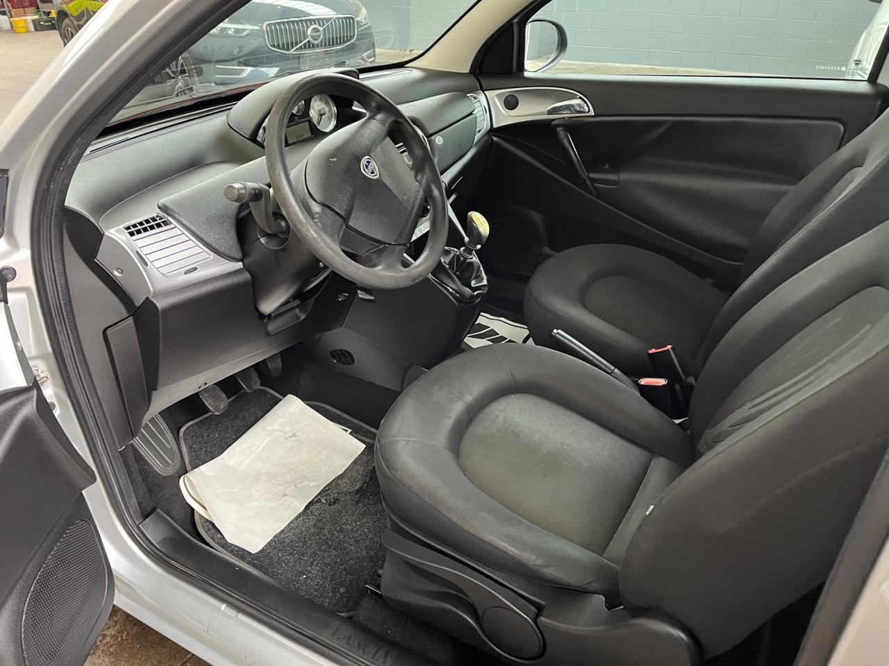 Lancia Ypsilon 1.2 69 CV Diva