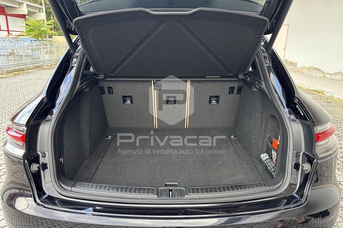 PORSCHE Macan 2.0