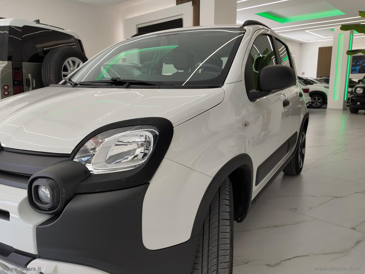 FIAT Panda CITY Cross 1.0 FireFly S&S Hybrid