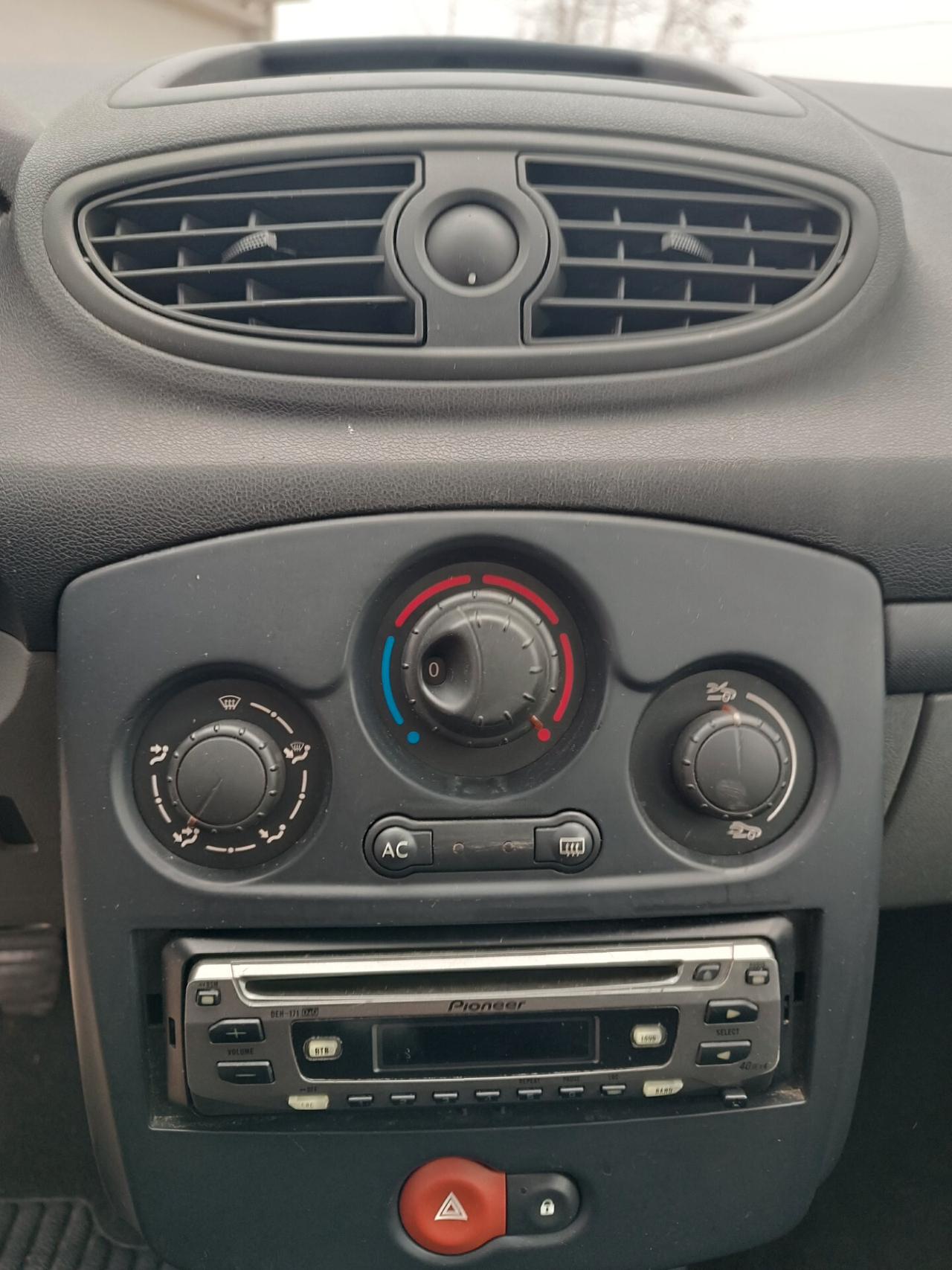 Renault Clio 1.2 16V garanzia