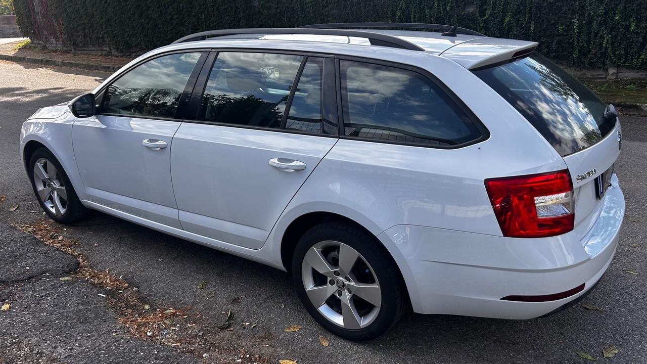Skoda Octavia 1.6 TDI SCR 115 CV Wagon Executive
