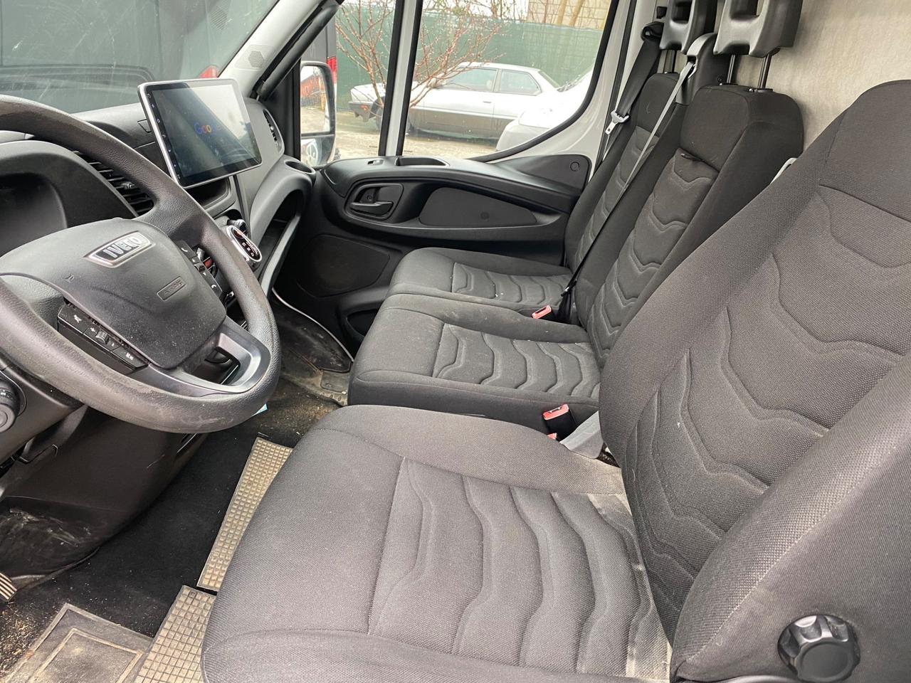 Iveco Daily 33S13 2.3 HPT PC Cabinato