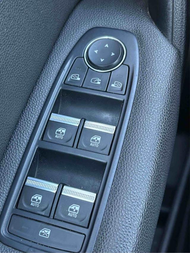 RENAULT Captur Plug-in Hybrid E-Tech 160 CV Intens