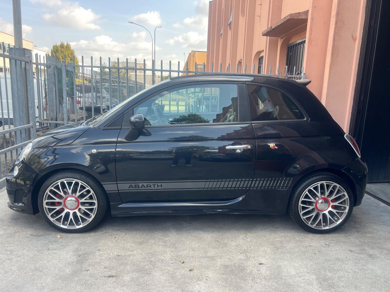 Abarth 500 C 1.4 Turbo T-Jet MTA cabrio
