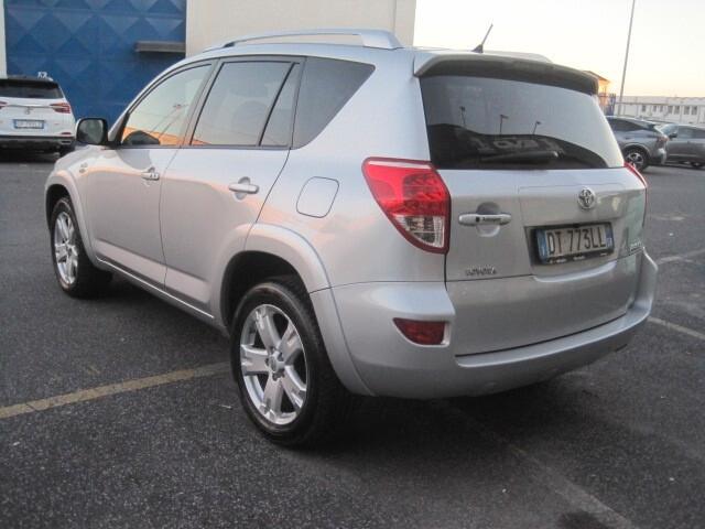 Toyota RAV 4 RAV4 Crossover 2.2 D-Cat 177 CV Luxury