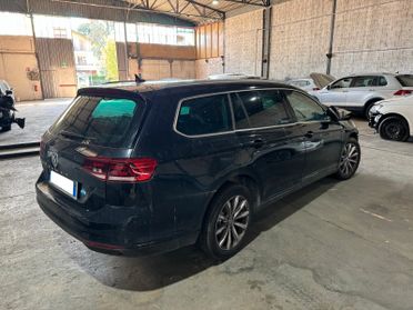 Volkswagen Passat Variant 2.0 tdi 150cv INCIDENTATA