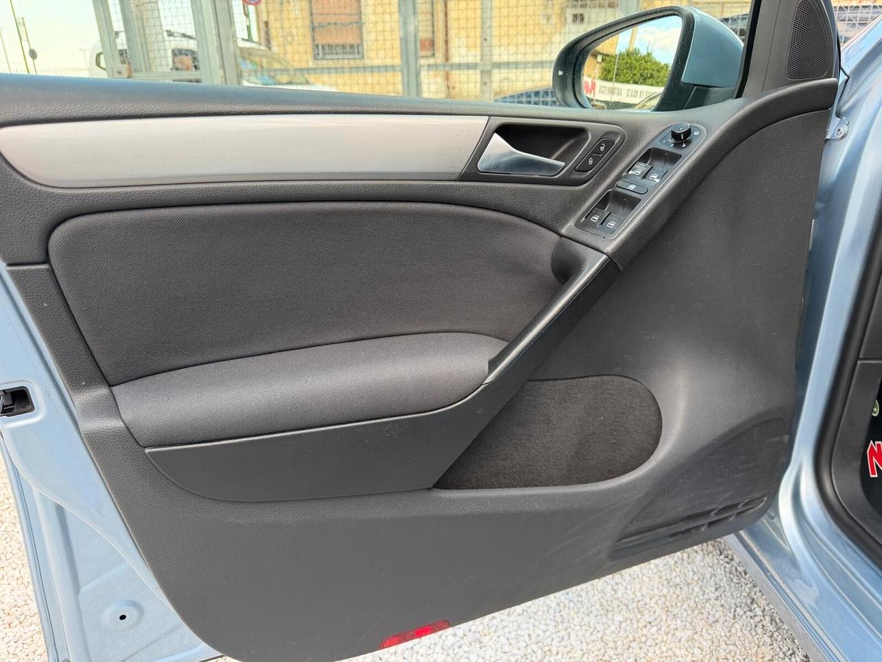 Volkswagen Golf 1.6 TDI 105CV BlueMotion
