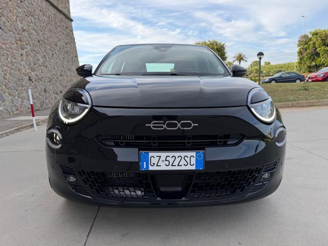 FIAT 600 HYBRID 145CV DCT MHEV+NAVI+RCAM+2PDC+LED