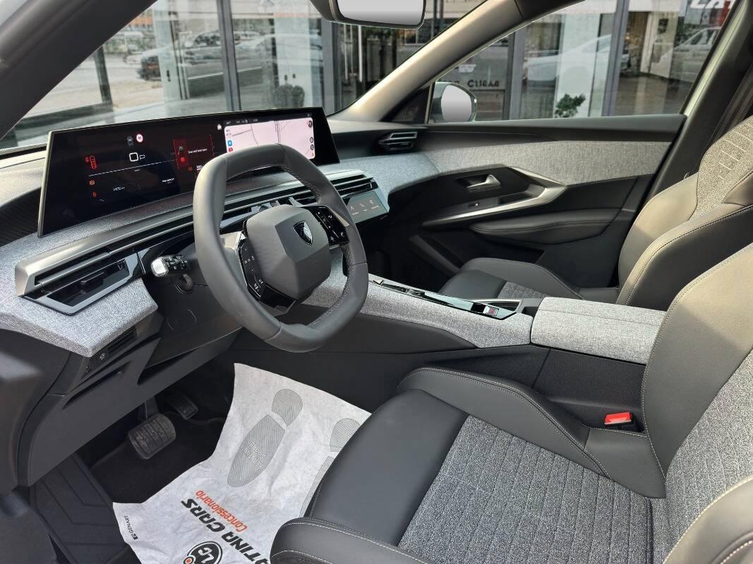 Peugeot 3008 1.2 hybrid Allure 145cv Automatica con Telecamera