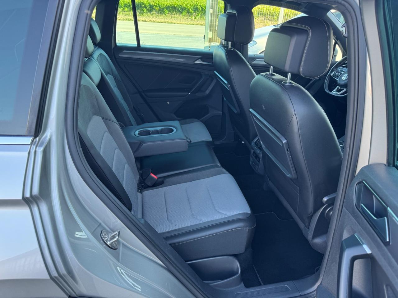 Volkswagen Tiguan 2.0 TDI SCR DSG Executive R-Line BMT