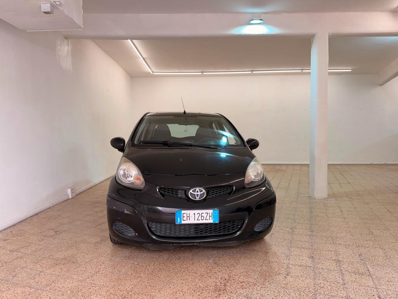Toyota Aygo 1.0 12V VVT-i 5 porte Sol Connect