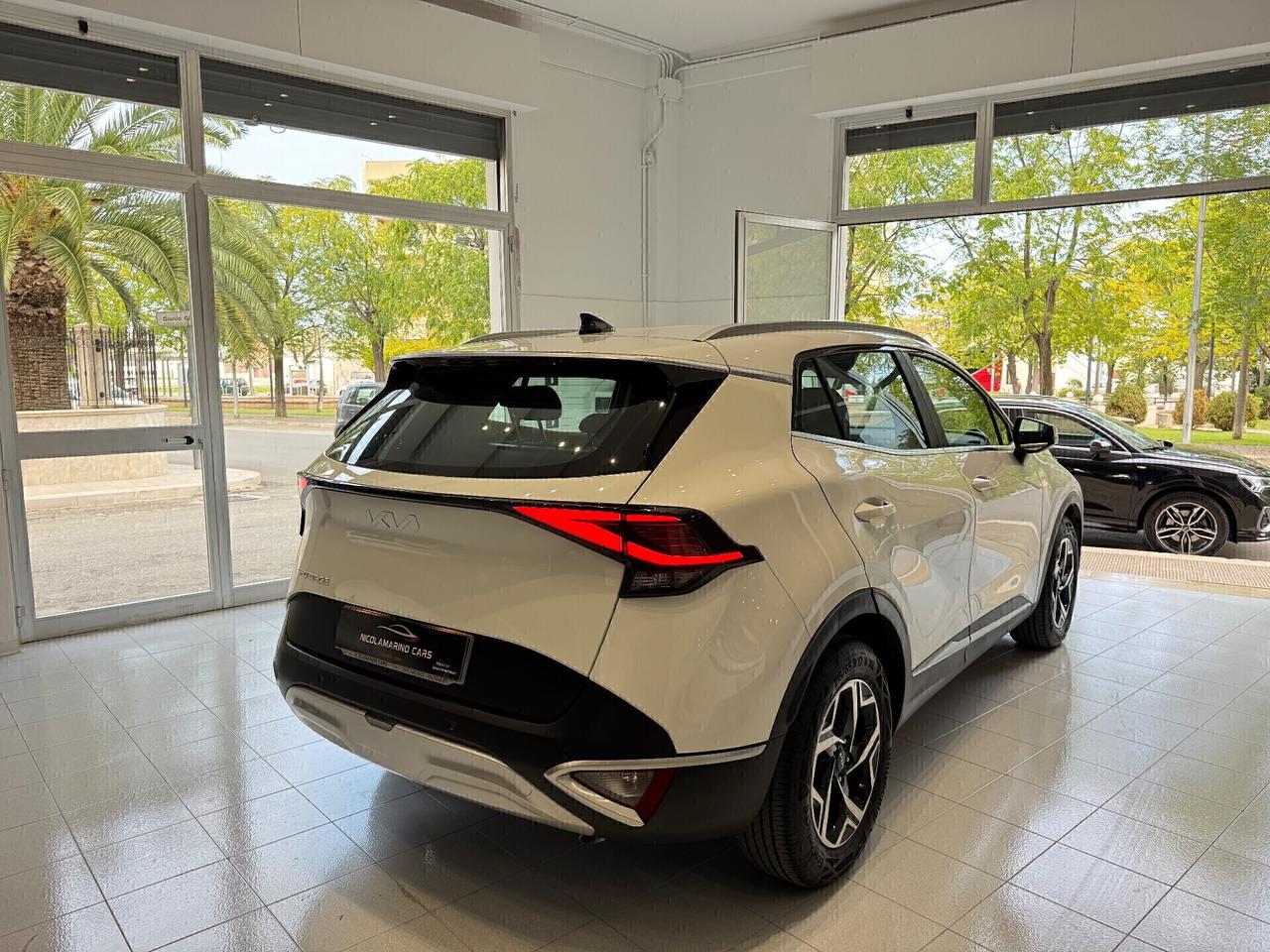 Kia Sportage 1.6 CRDi DCT Business “16.000KM”