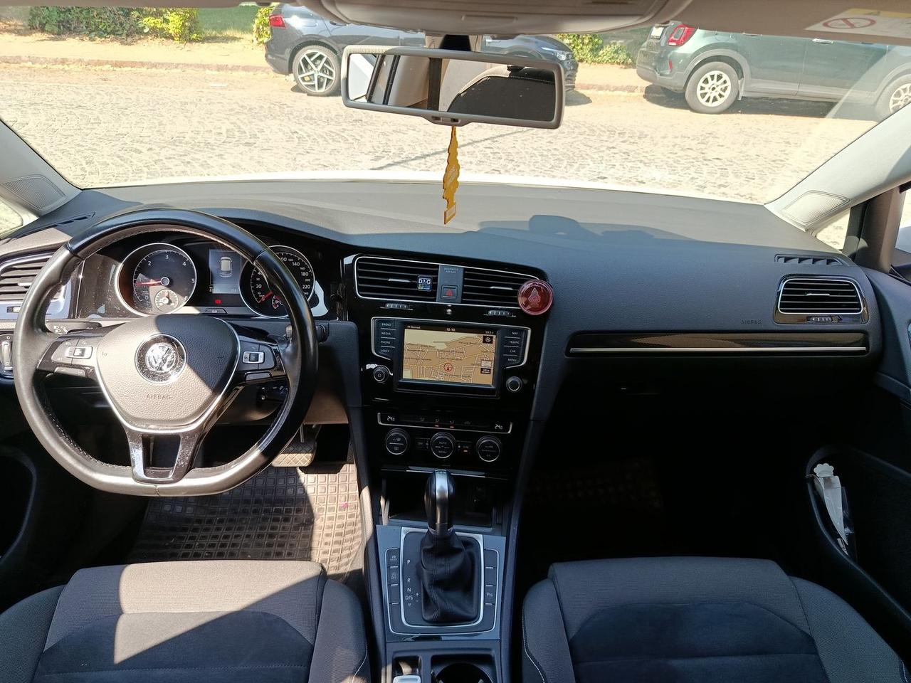 Volkswagen Golf 2.0 TDI BluEmotion R-Line #6035