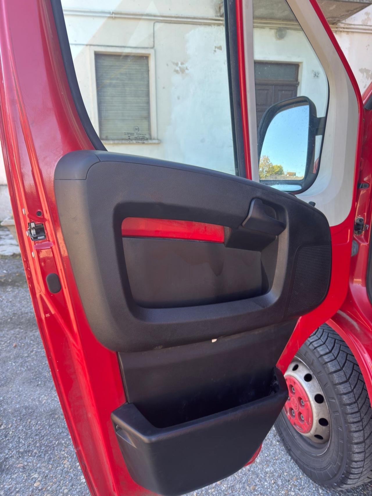 Peugeot Boxer 333 2.2 BlueHDi 140 S&S PLM-TM Furgone
