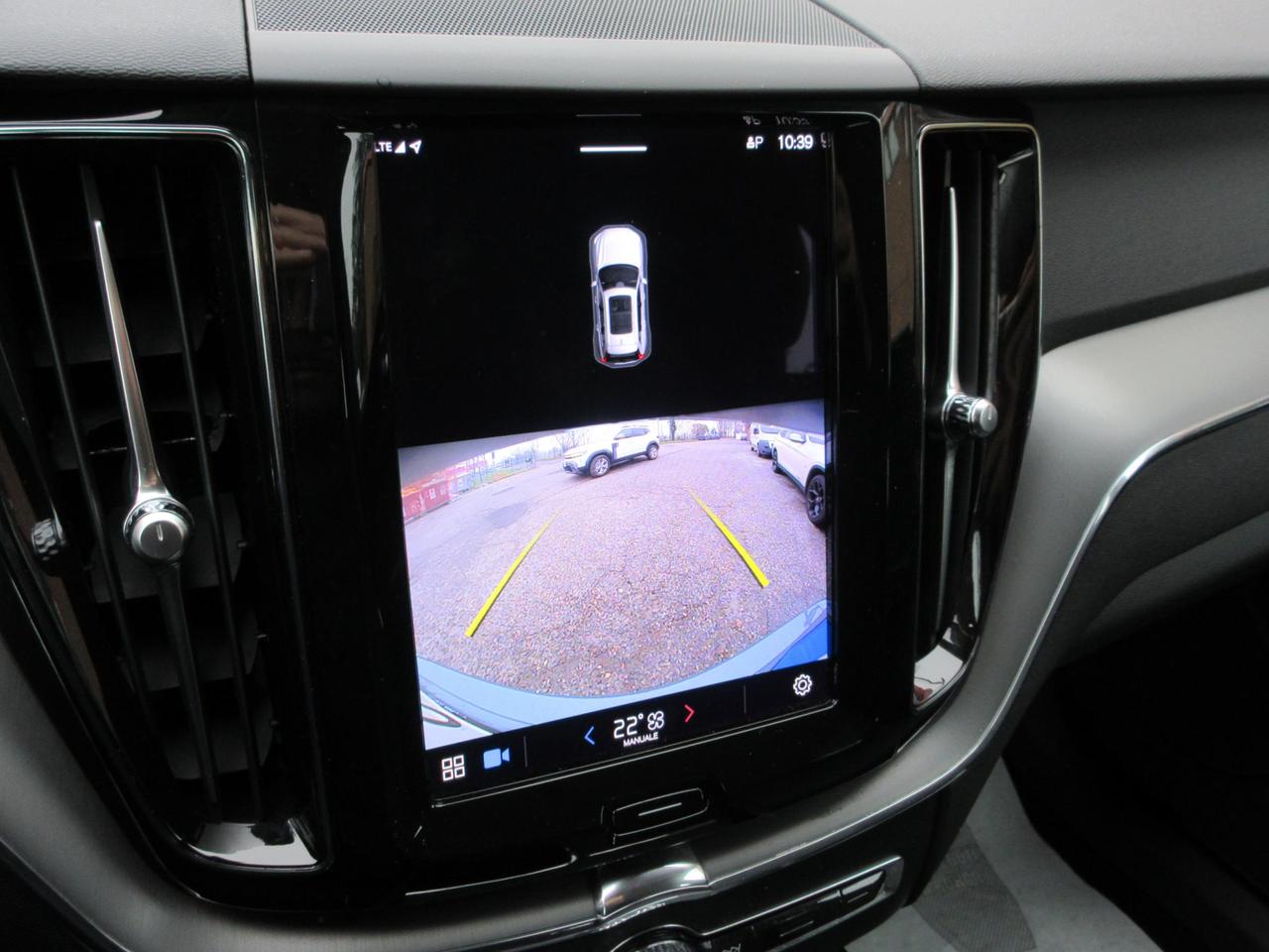 Volvo XC60 B4(d) AWD automatico Core