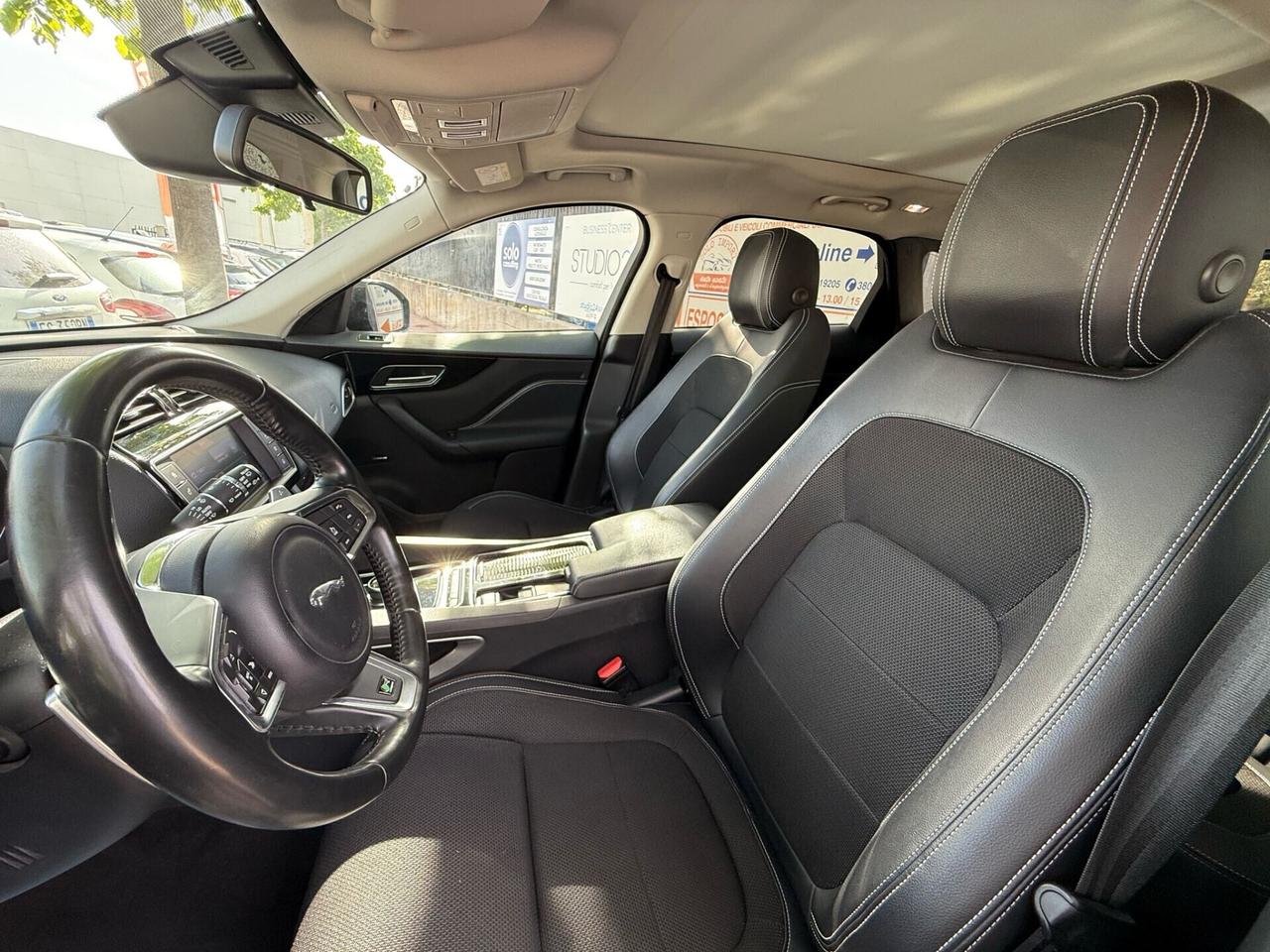 Jaguar F-Pace 2.0 R-Sport AWD 180 HP