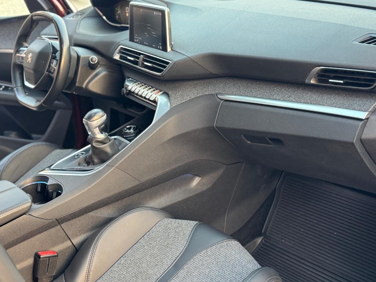 Peugeot 3008 BlueHDi 130 cv Garanzia 12 Mesi !