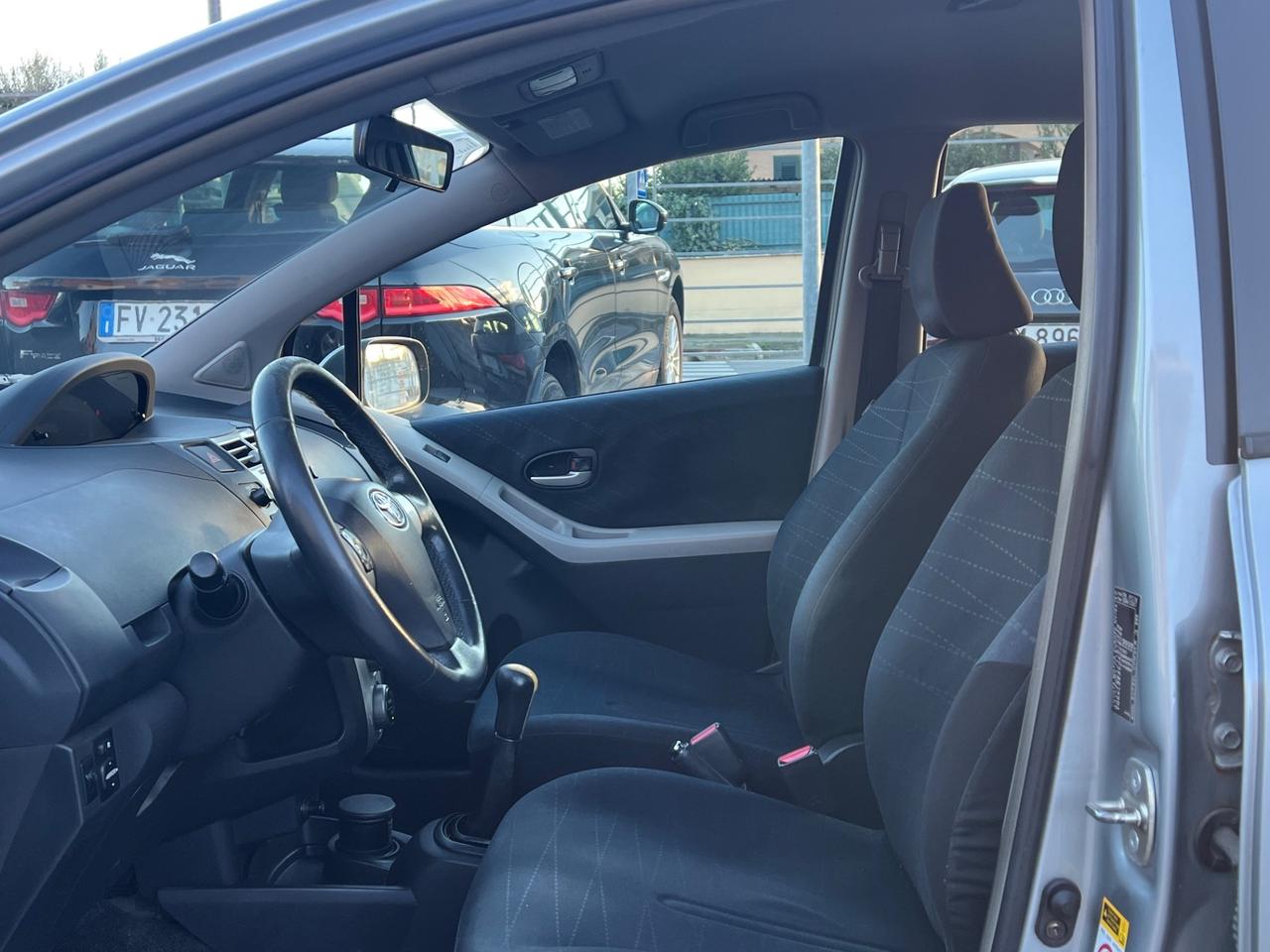 Toyota Yaris 1.3 3 porte Sol