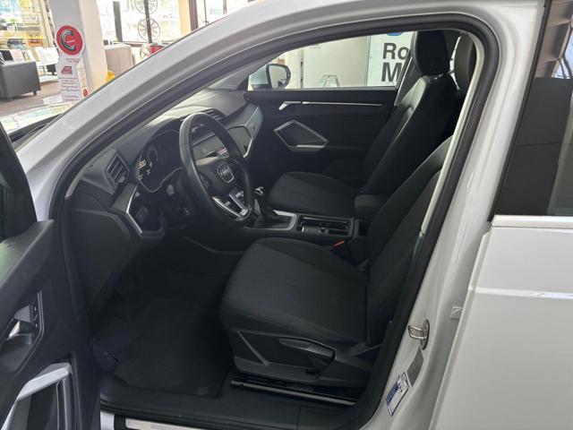 AUDI Q3 35 TDI S tronic Business Advanced