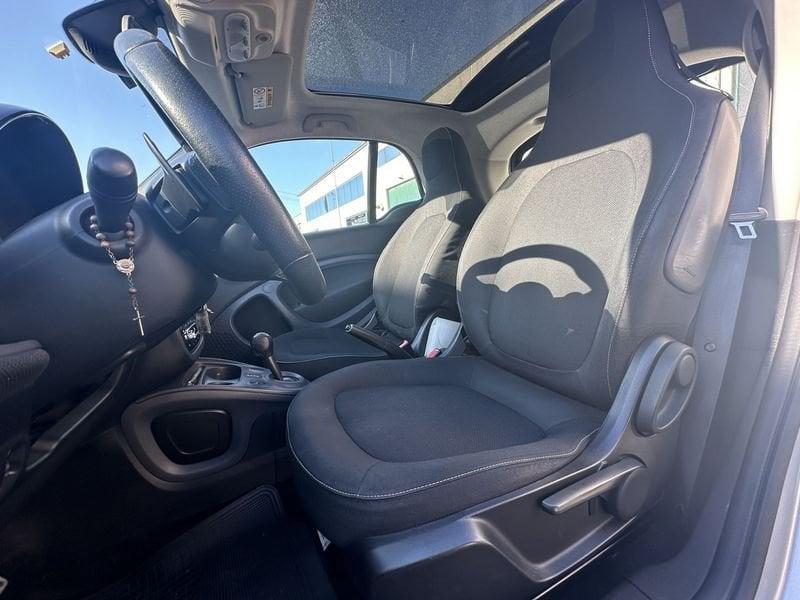 smart fortwo 1.0 52kW passion twinamic 71cv