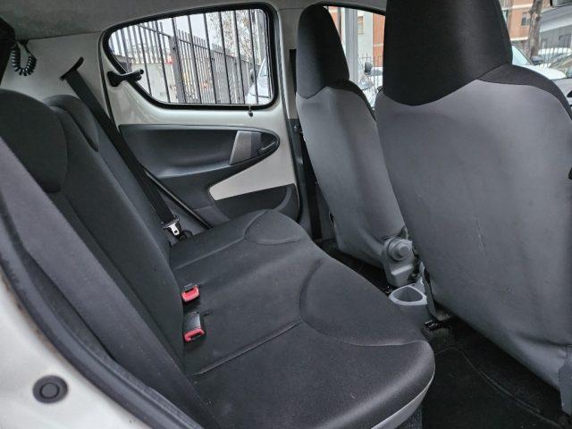 TOYOTA Aygo 1.0 12V VVT-i 5 porte Deep Ocean Connect