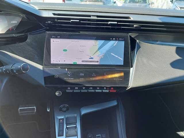 Peugeot 308 Plug-in Hybrid 225 e-EAT8 SW GT