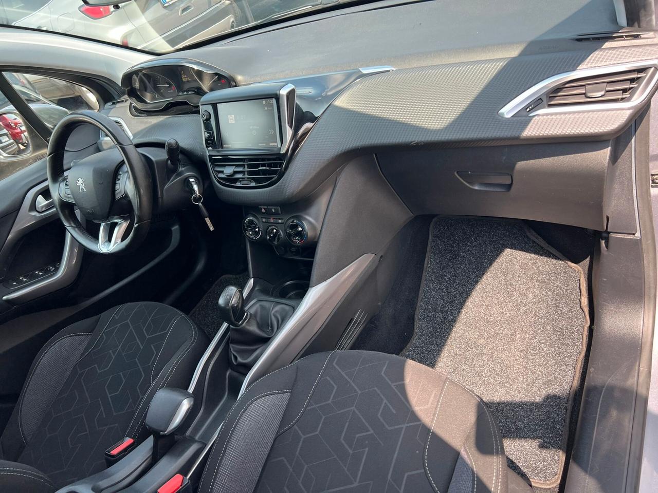 Peugeot 2008 1.2 puretech Allure 82cv*OK NEOPATENTATI*EURO6*CINGHIA NUOVA