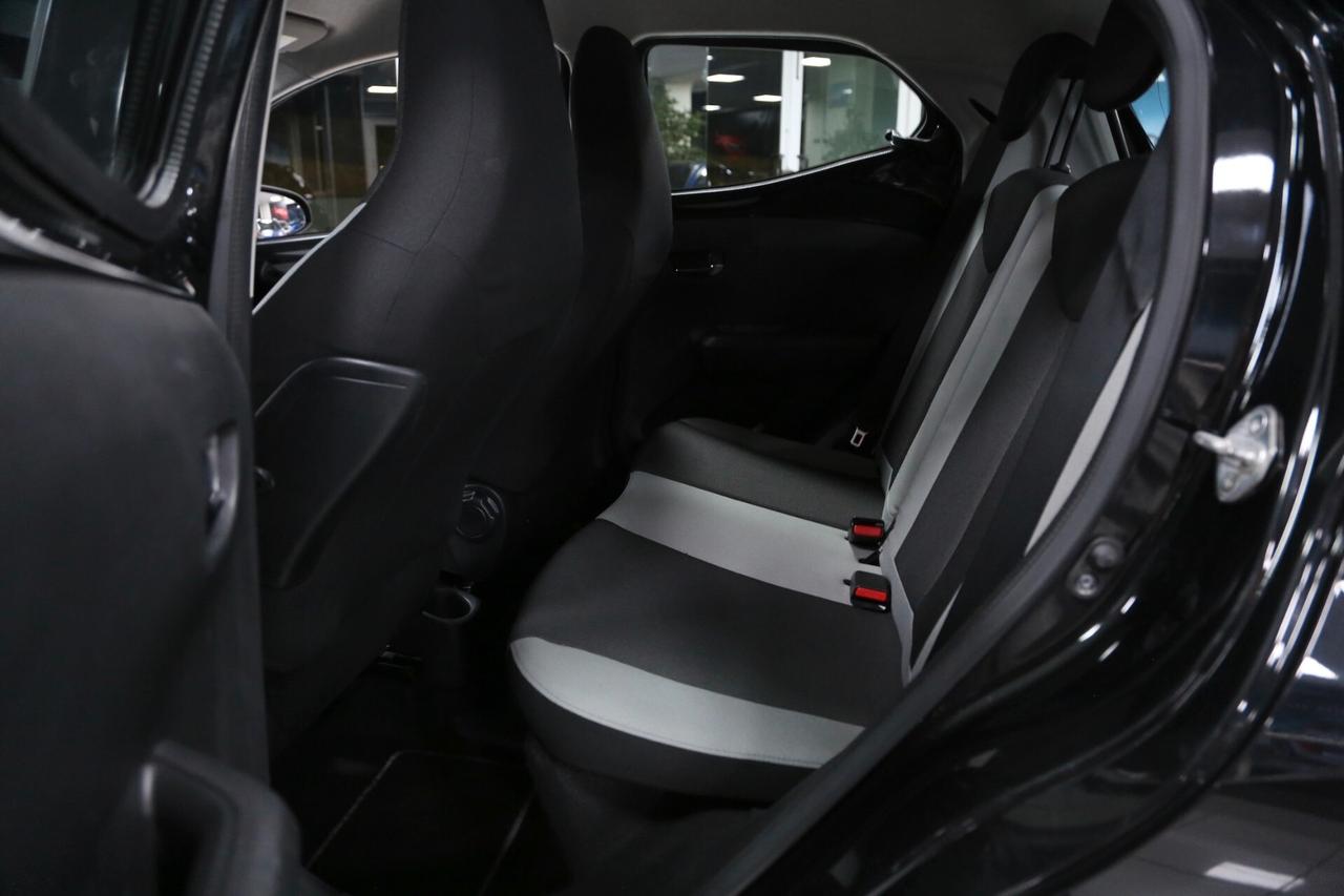 Toyota Aygo 1.0 VVT-i 69 cv x-play