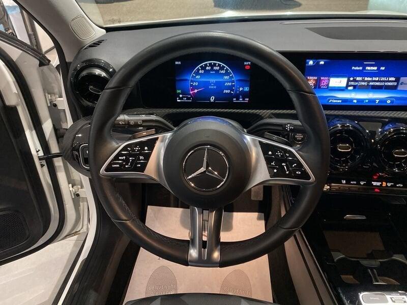 Mercedes-Benz Classe A - W177 2023 A 180 d Advanced auto