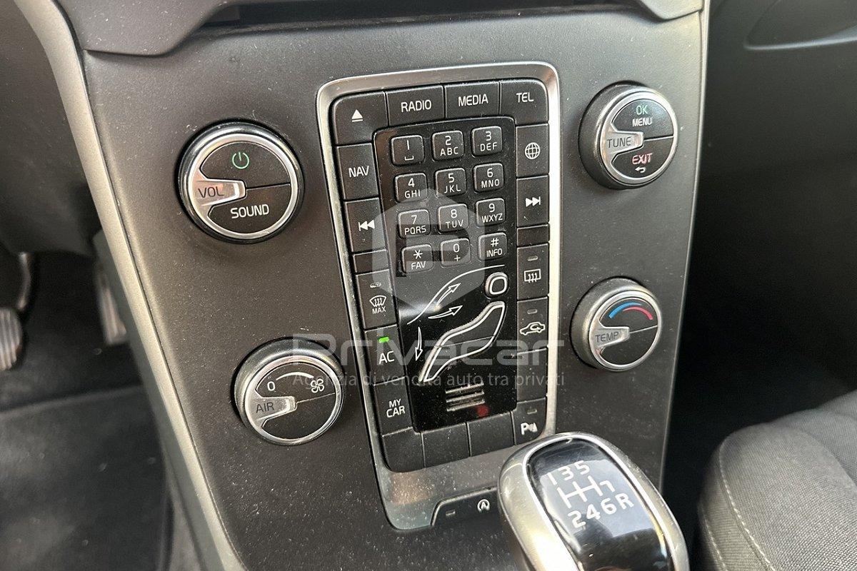 VOLVO V40 D2 Business