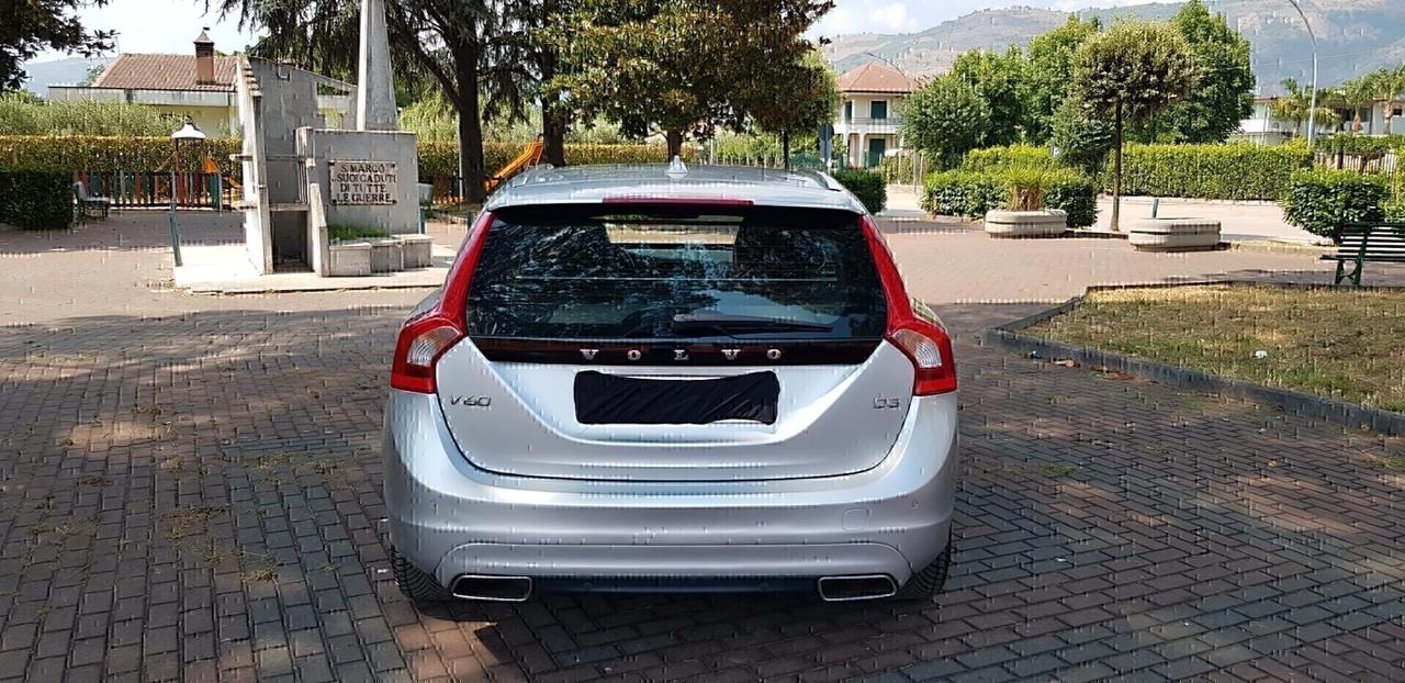 Volvo V60 2.0 d 150 cv D3 Geartronic Volvo Ocean Race,pelle,cambio automatico,navi,cruise control,cerchi 18