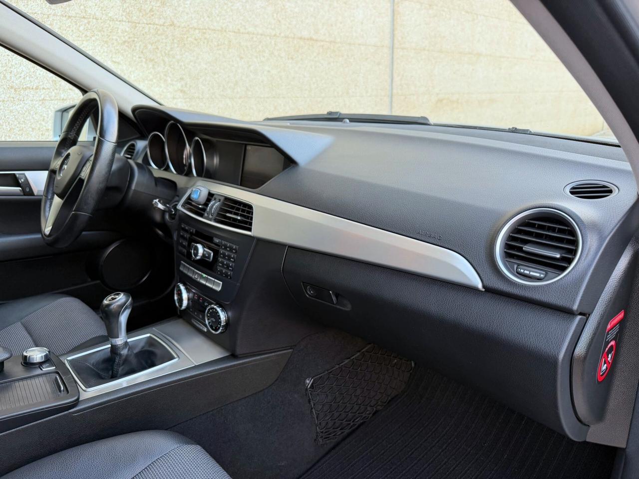 Mercedes Benz C 220 Avantgarde DIESEL