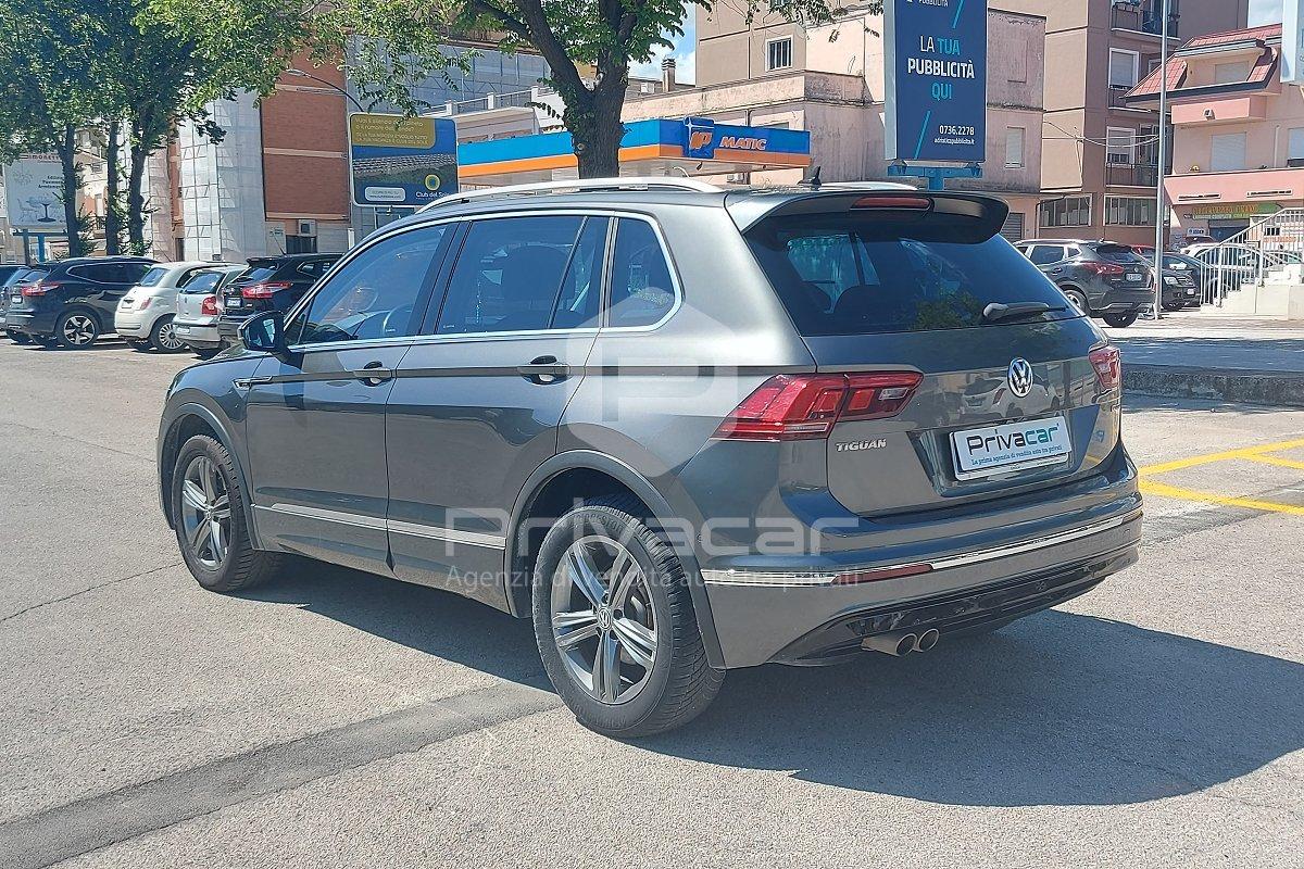 VOLKSWAGEN Tiguan 2.0 TDI SCR DSG 4MOTION Sport BMT