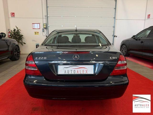 MERCEDES - Classe E - 220 CDI Classic