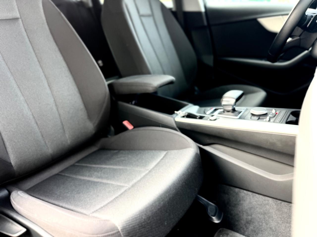 Audi A4 Avant 2.0 TDI 150 CV S tronic TAGLIANDI AUDI