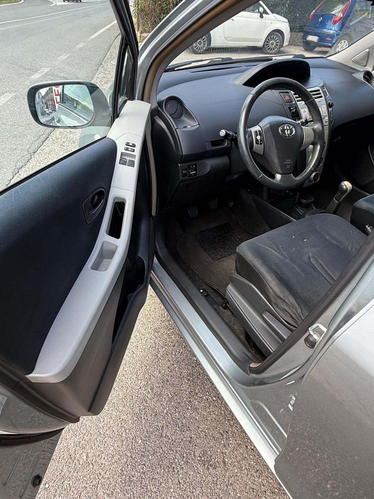 Toyota Yaris 5 Porte Yaris 5p 1.0 Sol