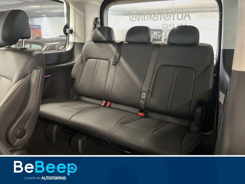 Hyundai Staria 1.6 HEV LUXURY 2WD AUTO