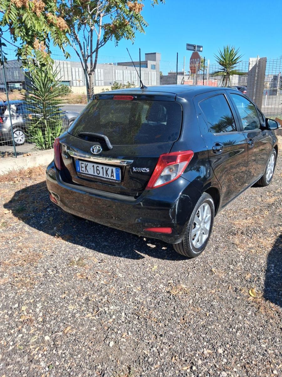 TOYOTA - Yaris - 1.4 D-4D 5p. Active