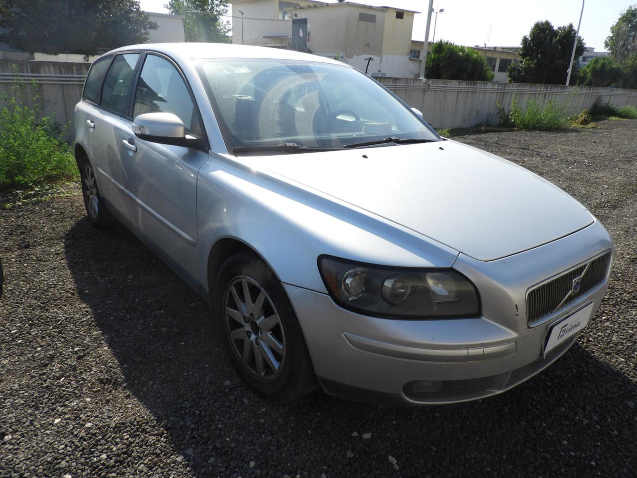 VOLVO V50 - V50 2.0d Momentum