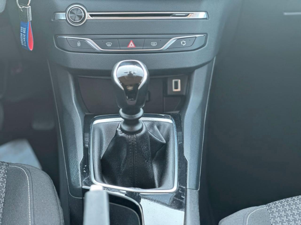 Peugeot 308 Berlina 1.5 130CV Allure