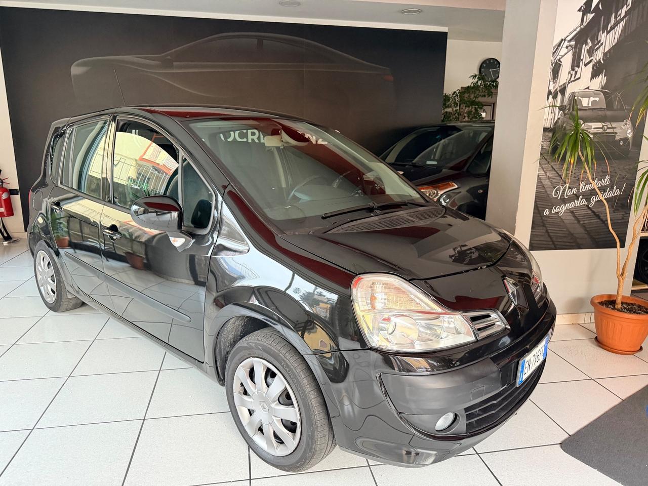 Renault Modus 1.2 16V 103 cv
