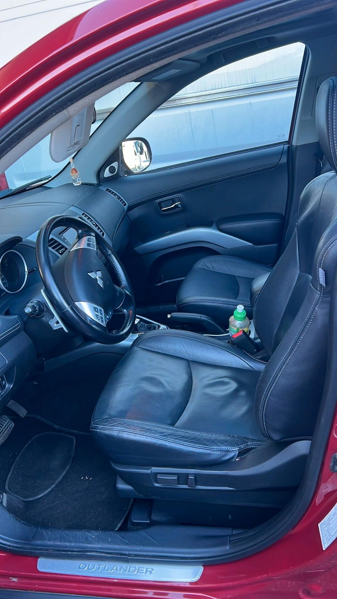 Mitsubishi Outlander 2.2 DI-D Intense DPF