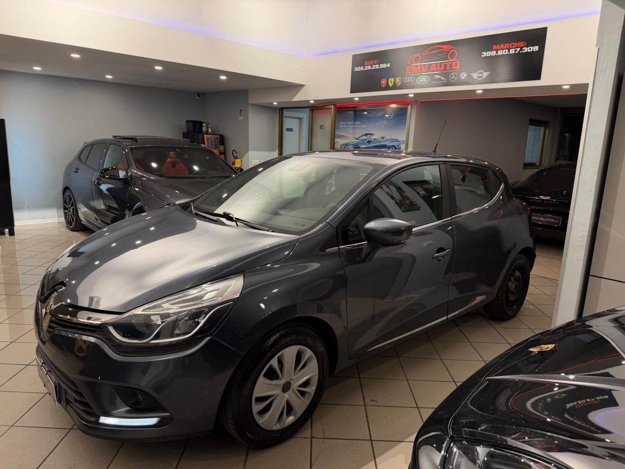 RENAULT Clio 1.2 75CV 5 porte Life ok neopatentati