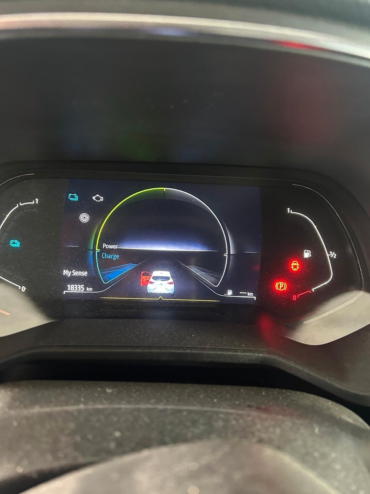 Renault Clio Full Hybrid E-Tech 140 CV 5 porte Initiale Paris