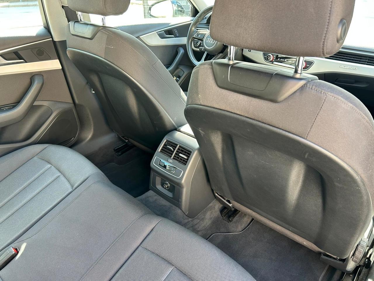 Audi A4 40 TDI quattro S tronic Business IVA ESPOSTA