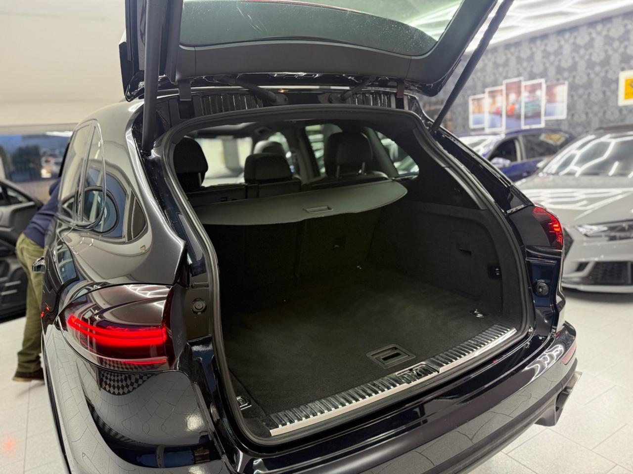 Porsche Cayenne 3.0 Diesel Platinum Edition